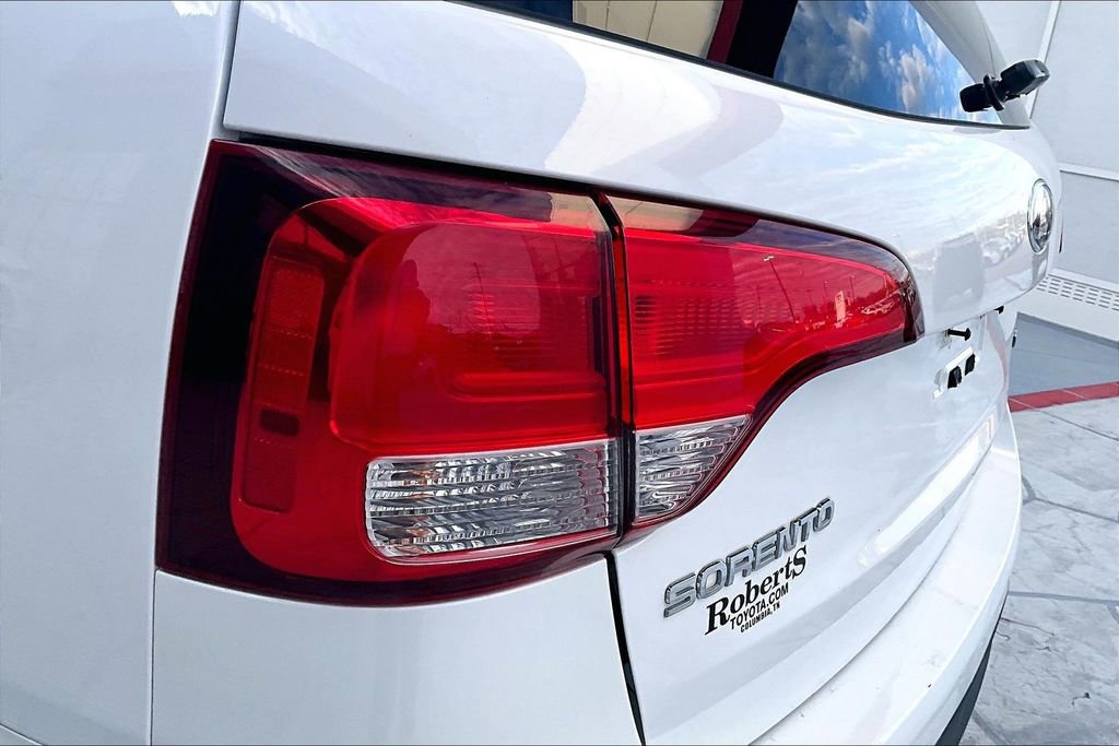 Used 2015 Kia Sorento EX image 22