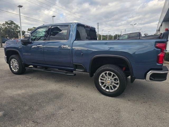 Used 2024 Chevrolet Silverado 2500 LTZ w/ LTZ Convenience Package image 2