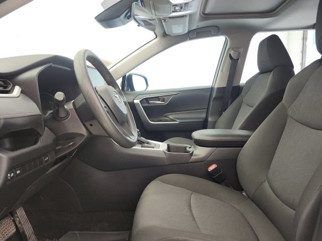 Used 2025 Toyota RAV4 XLE w/ Convenience Package FWD image 15