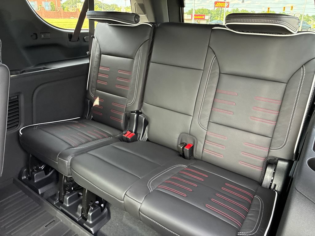 New 2026 GMC Yukon XL AT4 Ultimate w/ LPO, Floor Liner Package AWD/4WD image 19