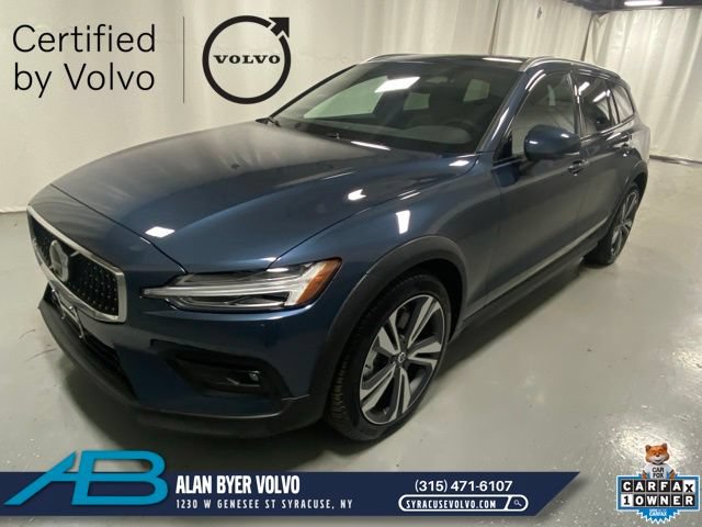Certified 2025 Volvo V60 B5 Cross Country Plus AWD/4WD video 1