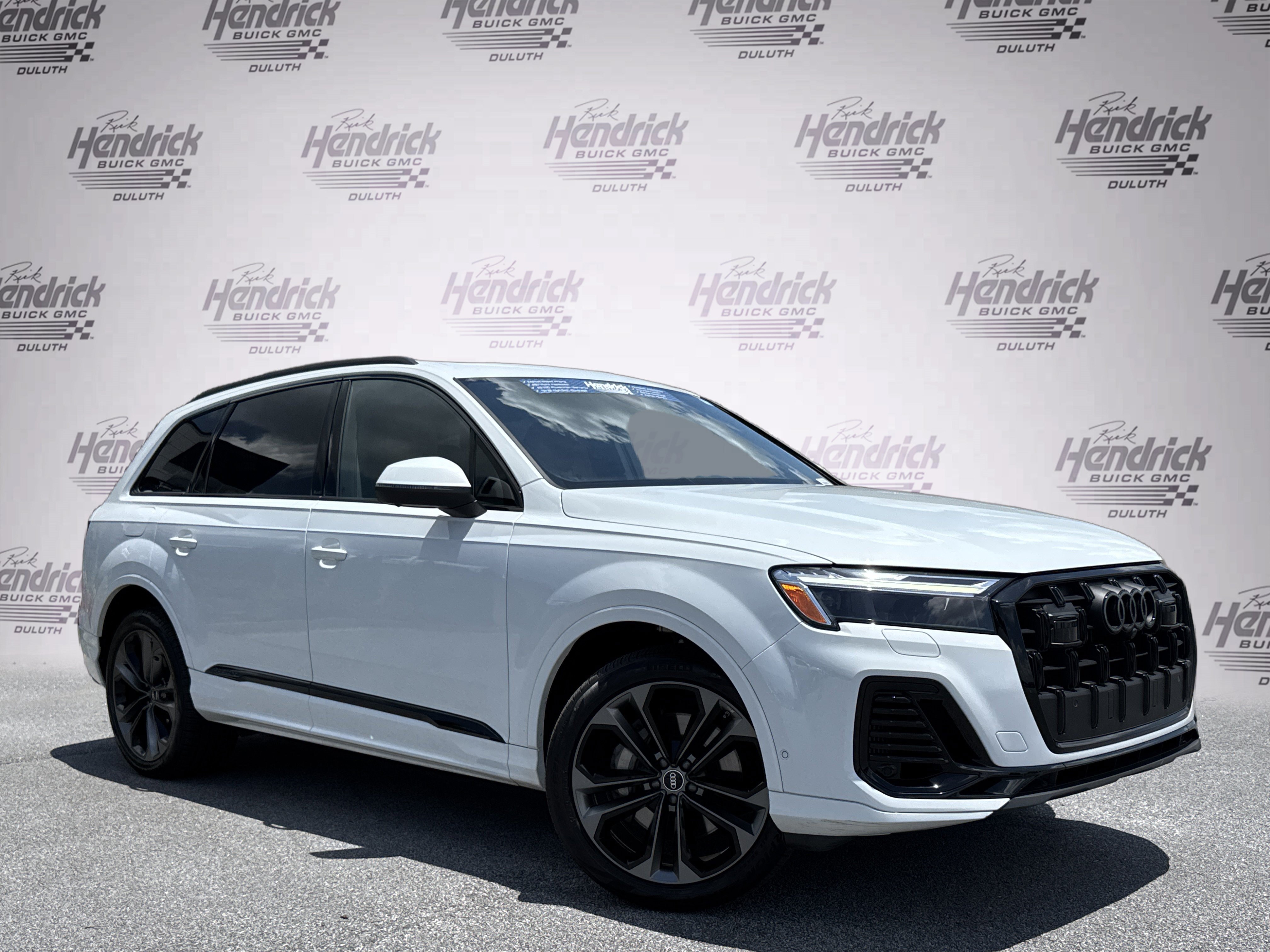 Used 2025 Audi Q7 3.0T Premium Plus w/ Premium Plus Package AWD/4WD image 2