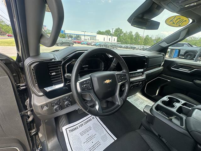 Certified 2024 Chevrolet Silverado 1500 LT AWD/4WD image 10