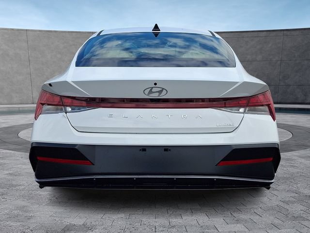 New 2026 Hyundai Elantra Limited FWD image 6