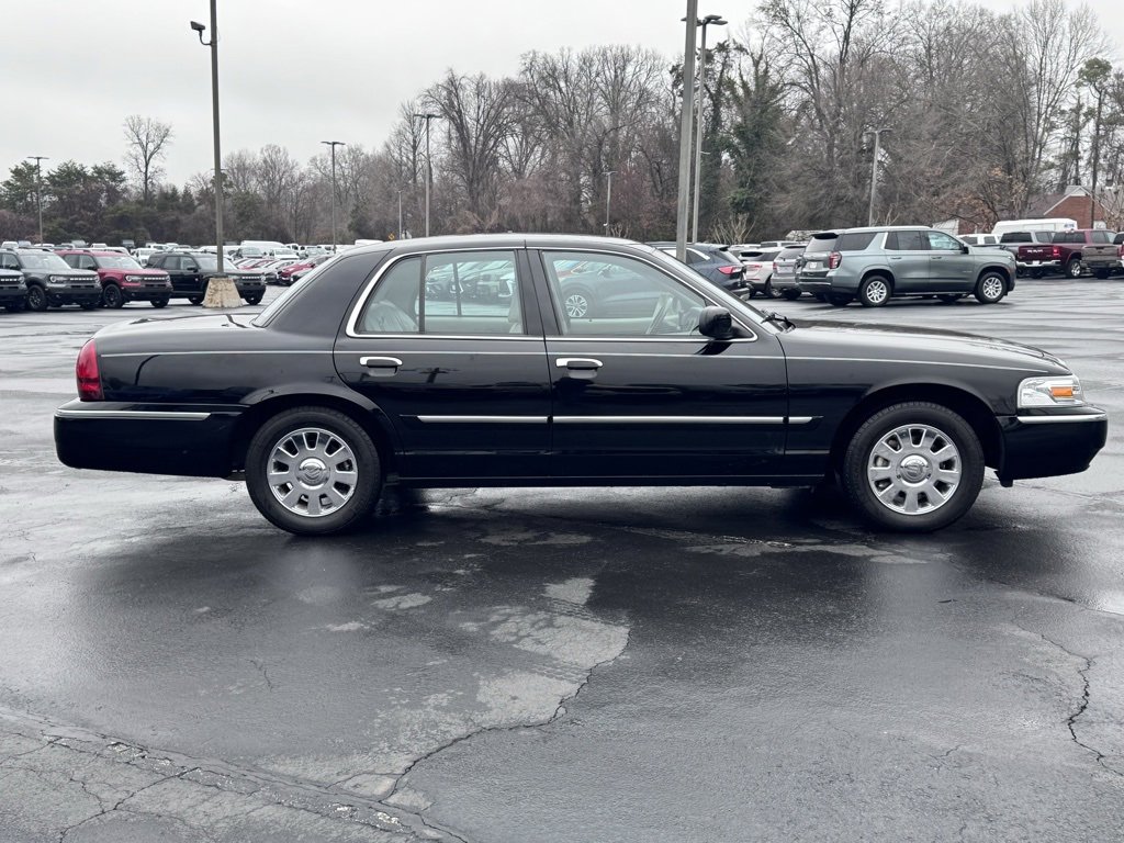 Used 2008 Mercury Grand Marquis LS image 3