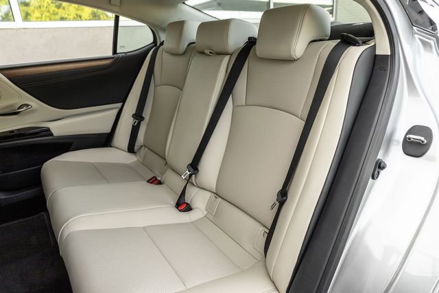 New 2025 Lexus ES 350 w/ Premium Package image 7
