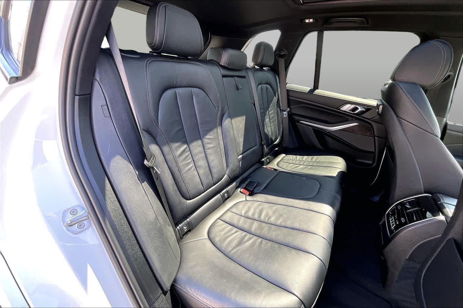 Used 2020 BMW X5 xDrive40i w/ M Sport Package AWD/4WD image 19