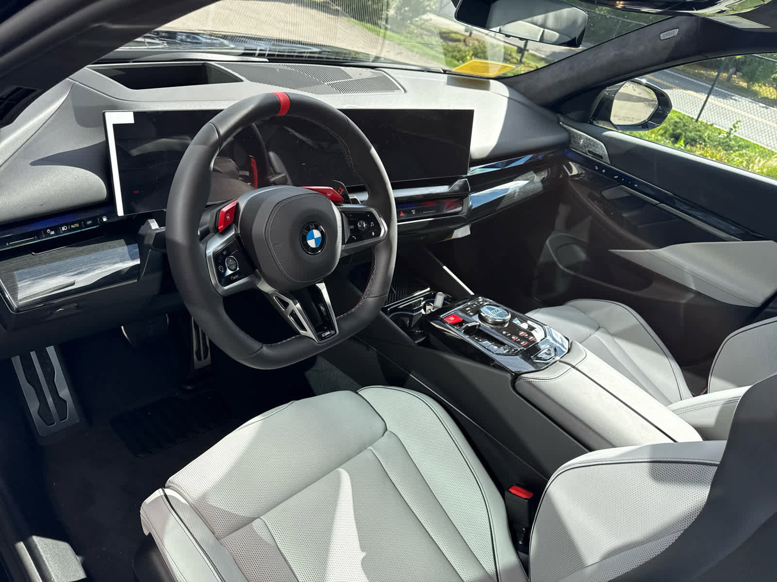 New 2026 BMW M5 w/ Carbon Package image 9