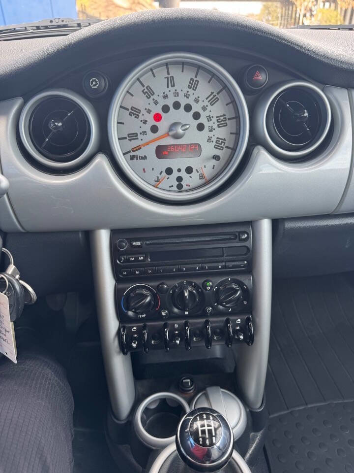 Used 2004 MINI Cooper Hardtop image 10