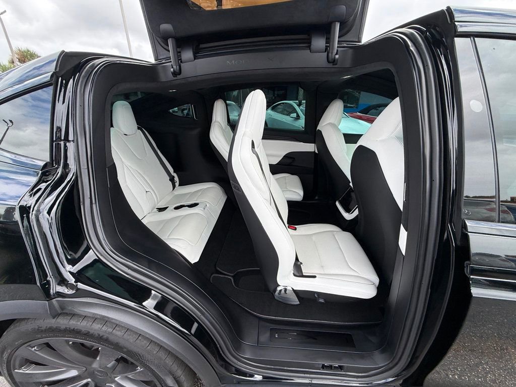 Used 2022 Tesla Model X Plaid AWD/4WD image 32