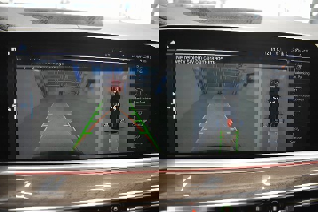 Used 2023 BMW X5 xDrive40i w/ M Sport Package image 29