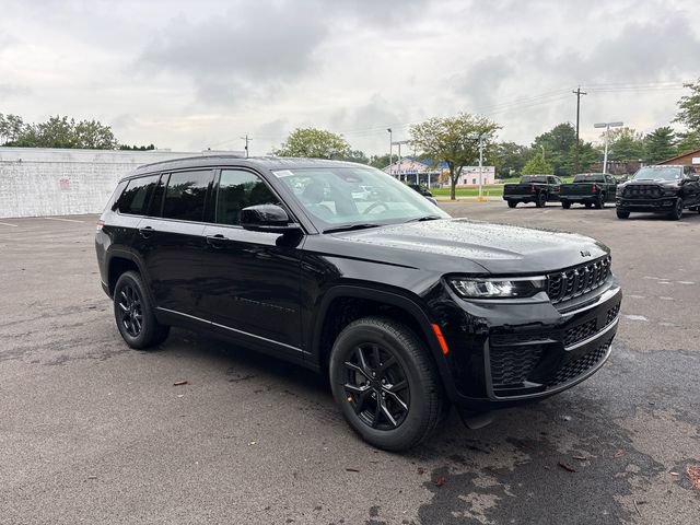 New 2027 Jeep Grand Cherokee L 4WD image 2