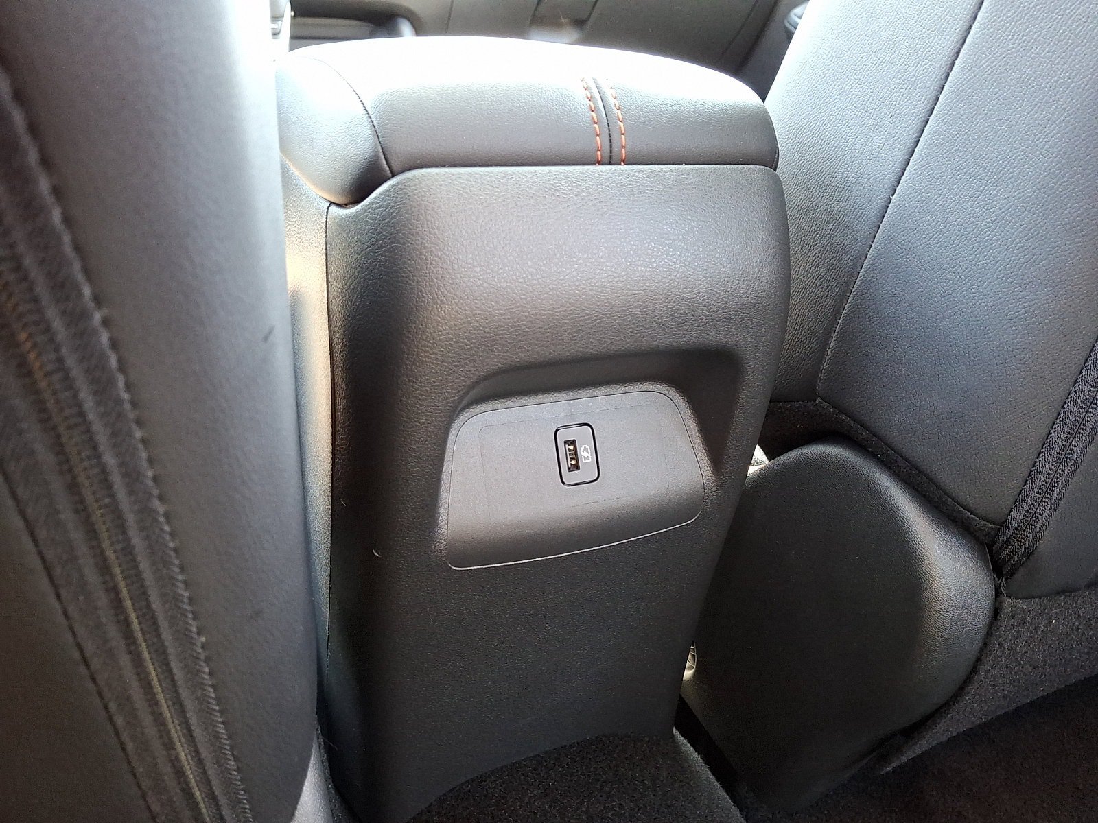 Certified 2025 Nissan Sentra SR w/ SR Premium Package FWD image 12