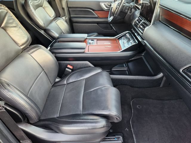 Used 2021 Lincoln Navigator L Reserve AWD/4WD image 11