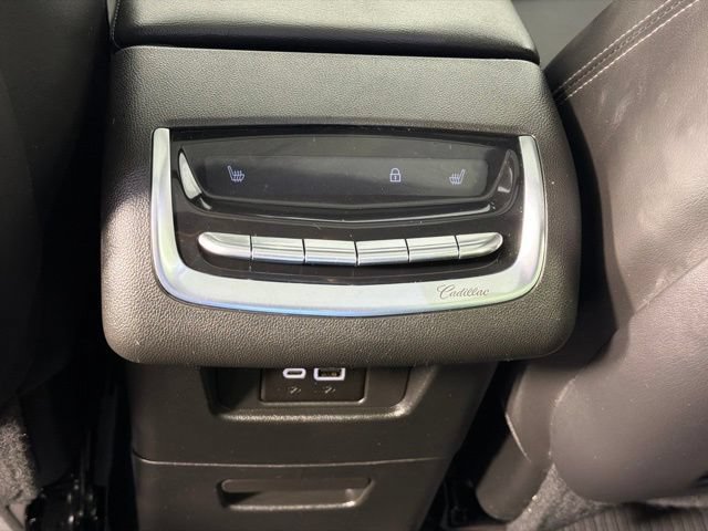 Used 2024 Cadillac XT6 Premium Luxury w/ LPO, Floor Liner Package FWD image 28