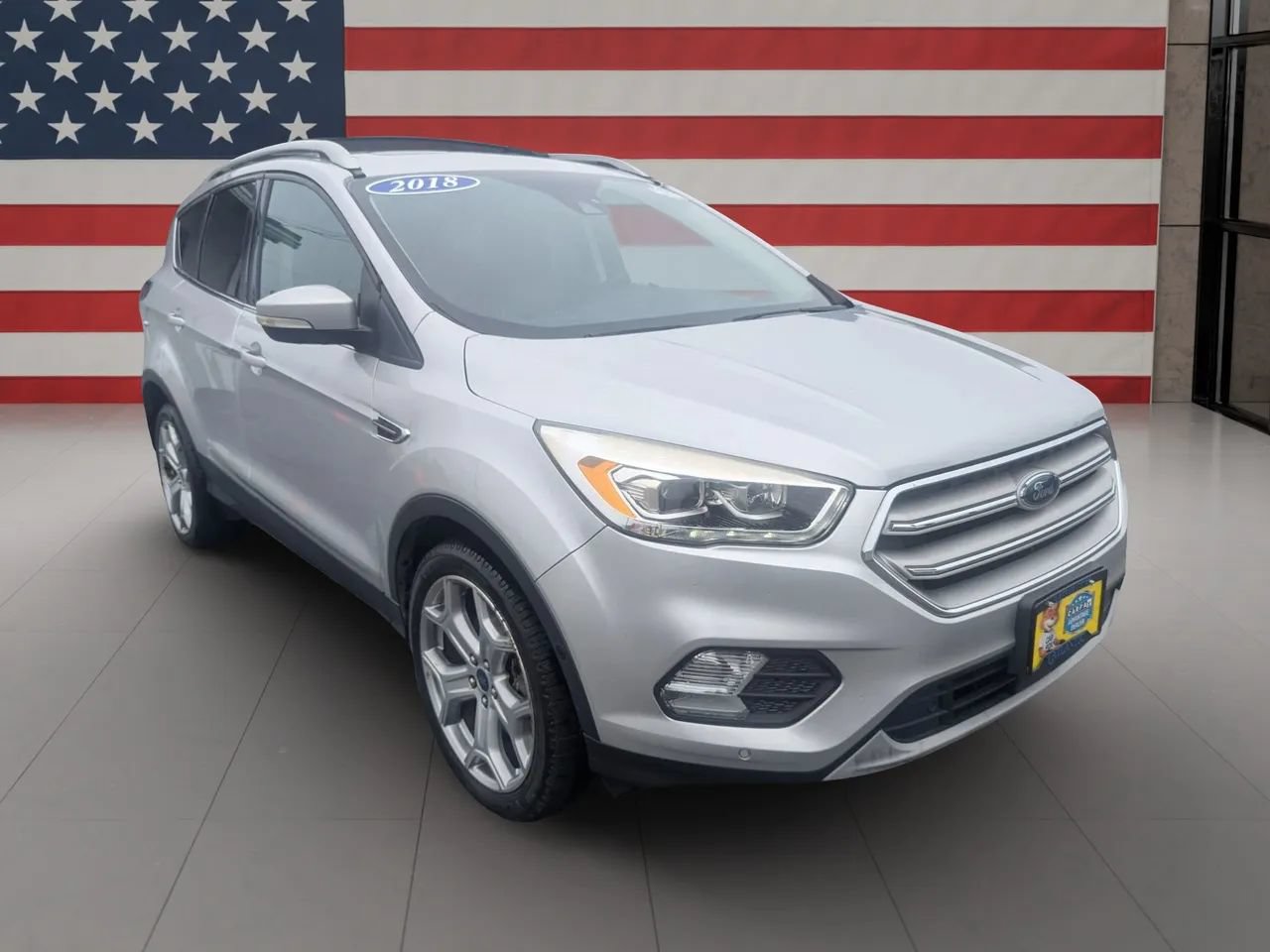 Used 2018 Ford Escape Titanium w/ Ford Safe & Smart Package AWD/4WD image 4