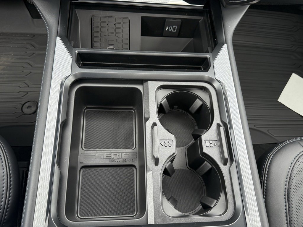 New 2025 Ford F350 Platinum w/ FX4 Off-Road Package image 28