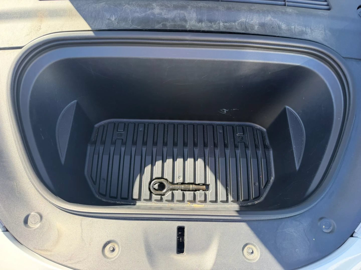 Used 2023 Tesla Model Y AWD image 32