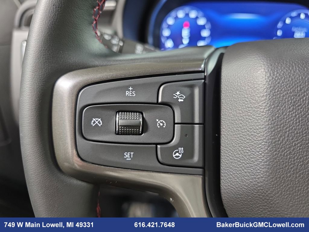 Used 2024 Chevrolet Suburban RST w/ Luxury Package image 17