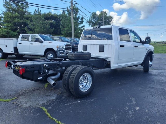 New 2025 RAM 3500 Tradesman image 3