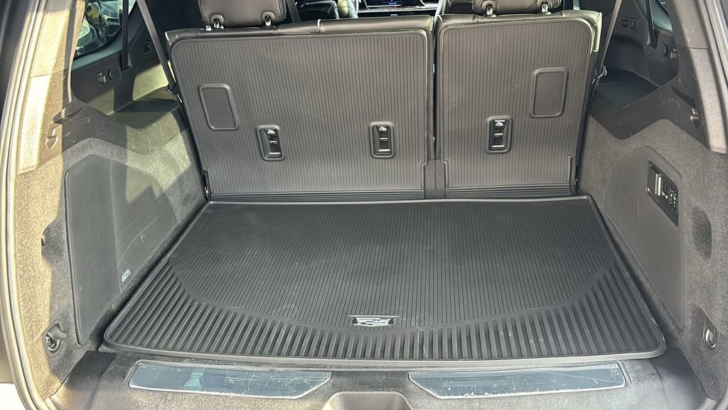 Used 2022 Cadillac Escalade ESV Sport Platinum w/ Heavy-Duty Trailer Package image 39