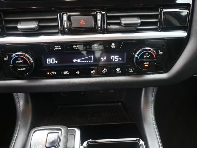 Used 2022 Nissan Pathfinder SL w/ SL Premium Package image 3