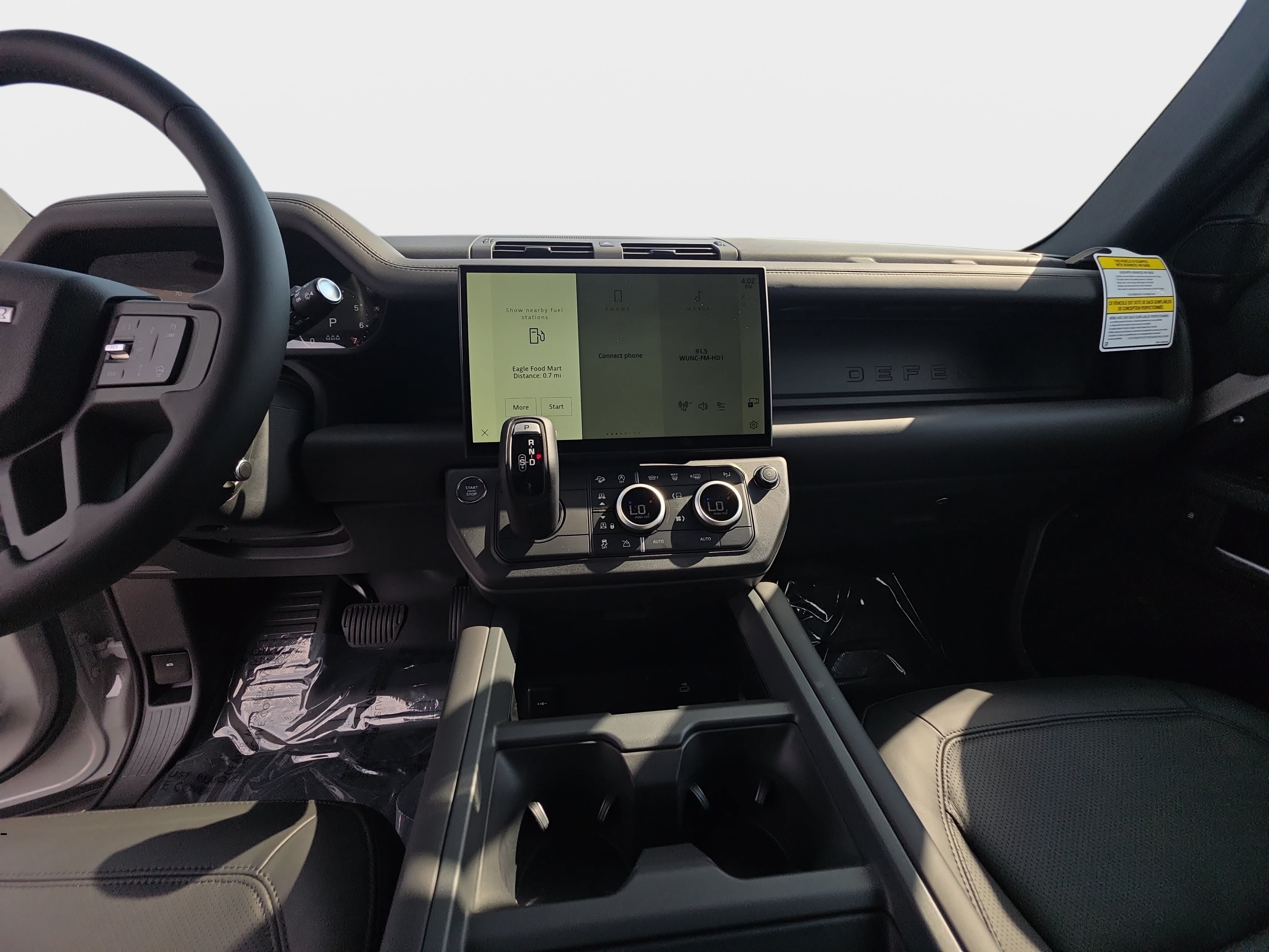 New 2026 Land Rover Defender 110 X-Dynamic SE AWD/4WD image 19