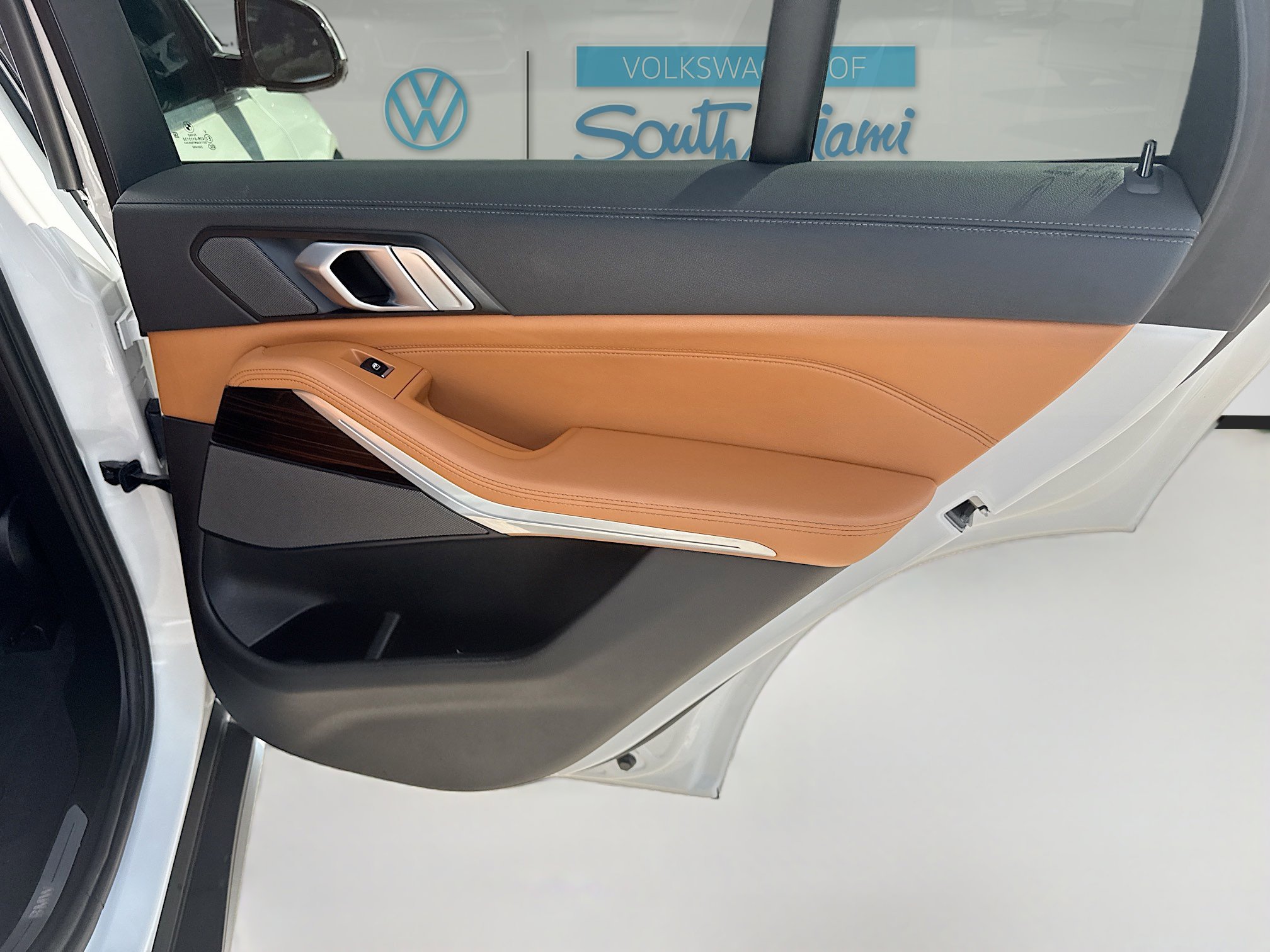 Used 2023 BMW X5 xDrive40i w/ Premium Package image 31