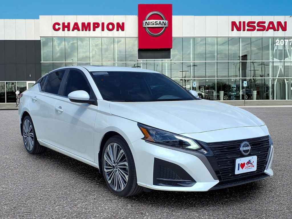 New 2026 Nissan Altima 2.5 SV w/ SV Premium Package FWD image 1