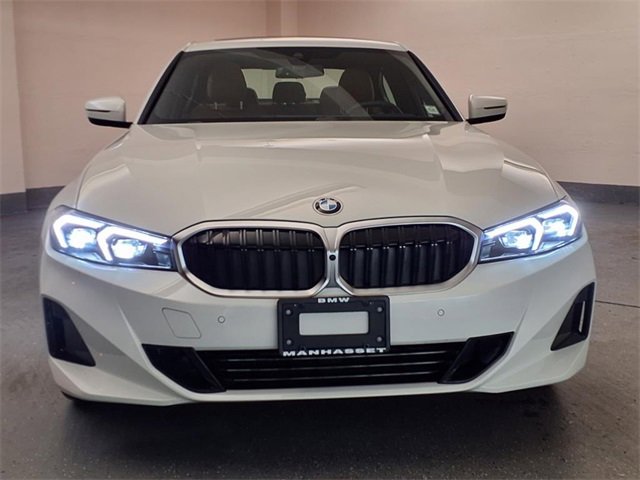 Used 2025 BMW 330i xDrive 330i xDrive w/ Premium Package image 2