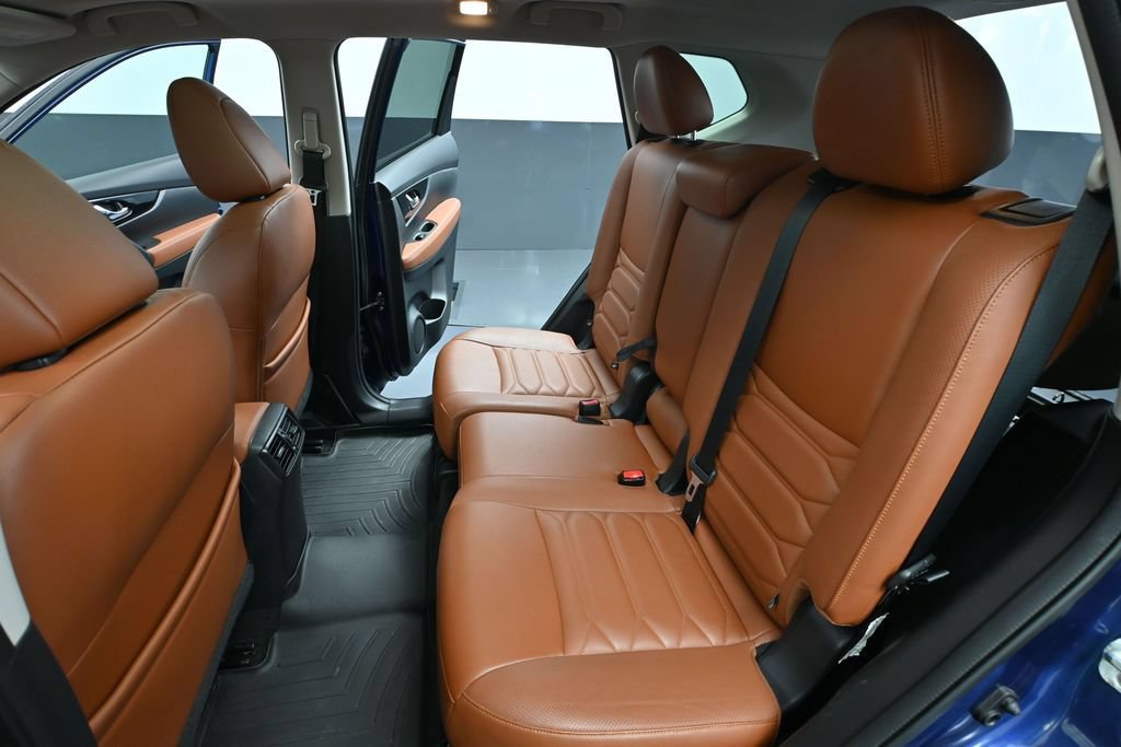Used 2018 Nissan Rogue SL AWD/4WD image 37