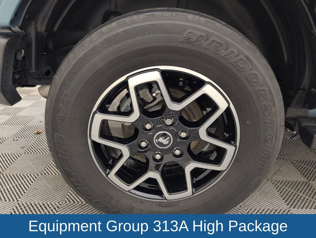 Used 2023 Ford Bronco Outer Banks AWD/4WD image 17