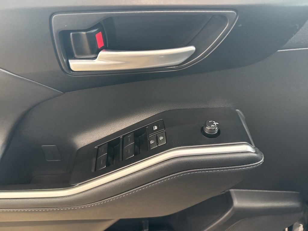 Used 2023 Toyota Highlander XSE image 17