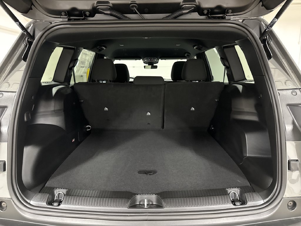 New 2026 Jeep Cherokee Laredo AWD/4WD image 23