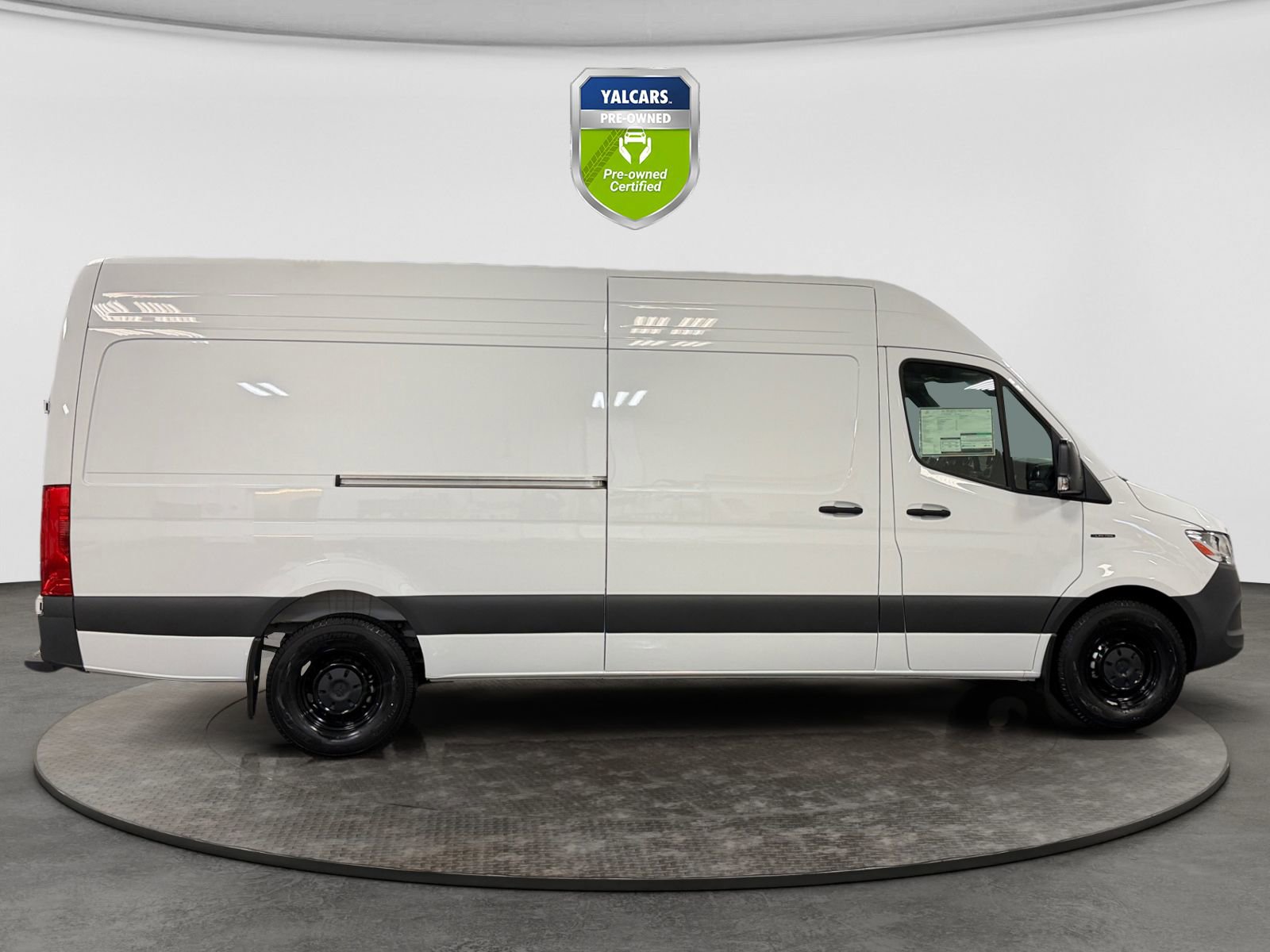 Used 2024 Mercedes-Benz eSprinter 170 Cargo w/ Dashboard Charging Package image 6