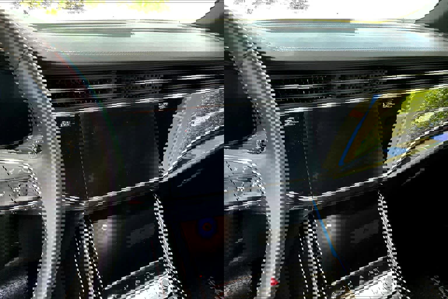 Used 2020 Audi Q8 Prestige image 7