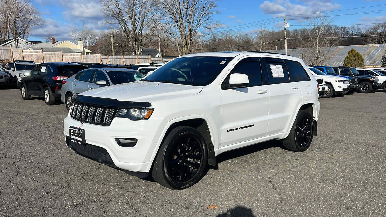 Used 2019 Jeep Grand Cherokee Altitude image 3