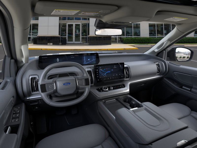 New 2025 Ford Expedition Active image 9