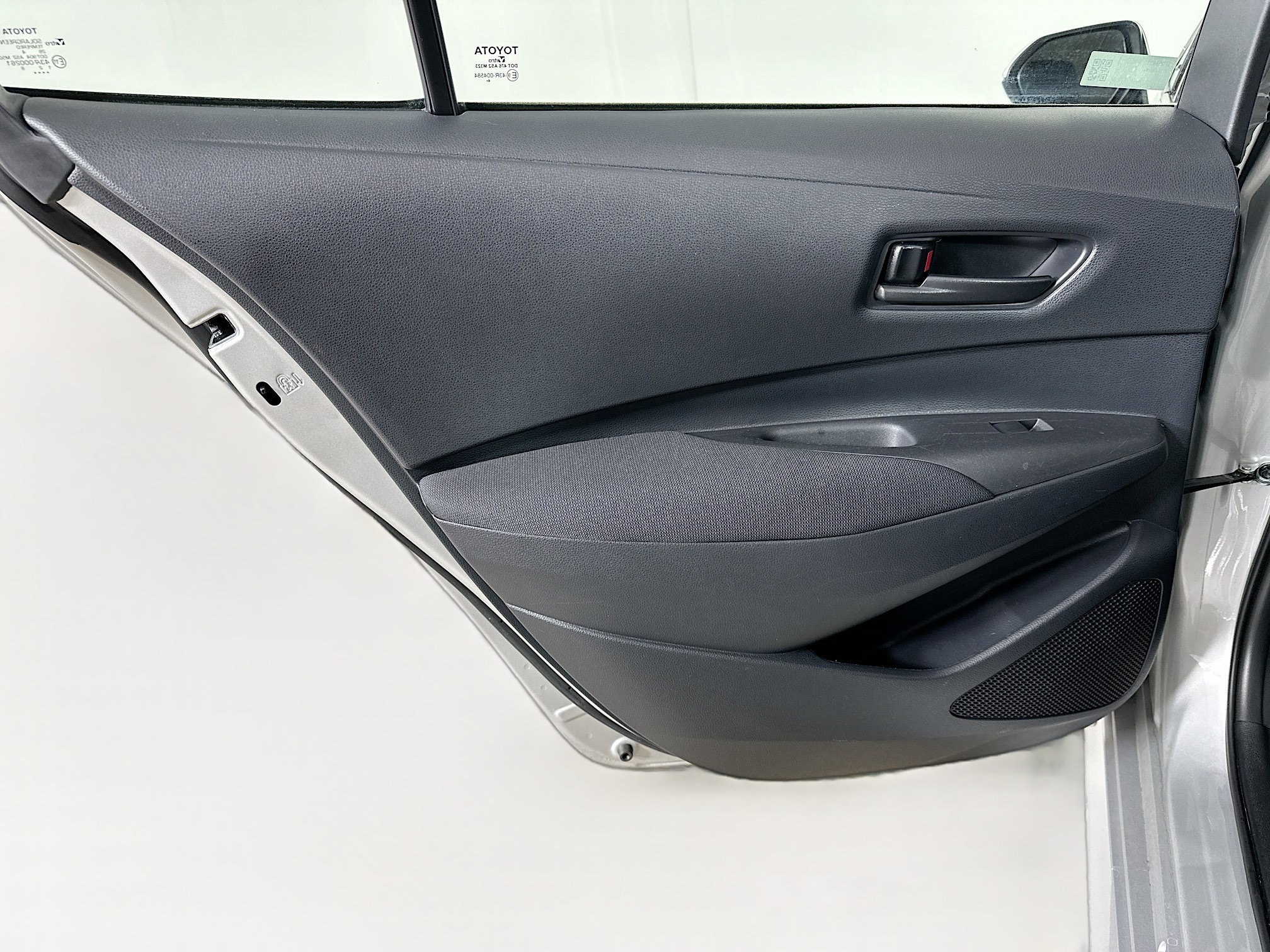 Used 2025 Toyota Corolla LE image 25