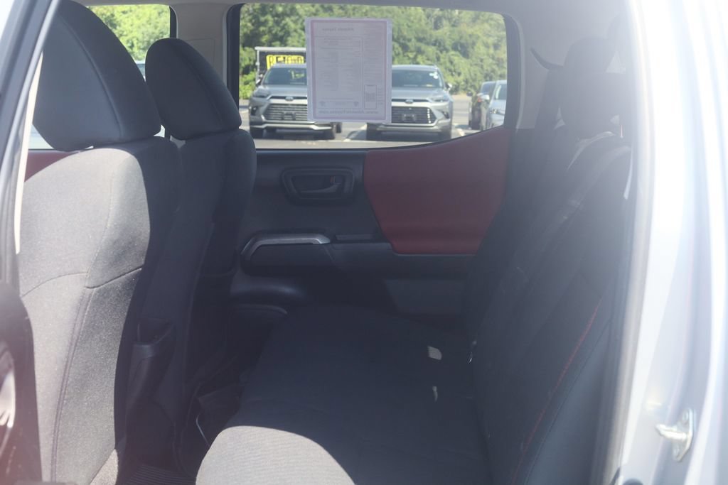 Certified 2021 Toyota Tacoma SR5 AWD/4WD image 26