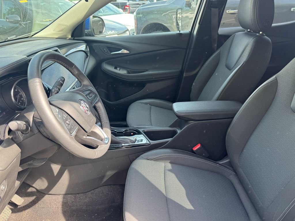 Used 2023 Buick Encore GX Select w/ Safety Package II AWD/4WD image 21