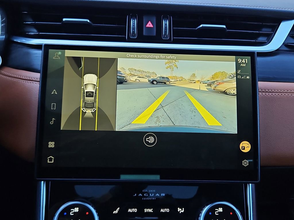 Used 2023 Jaguar XF R-Dynamic SE image 16