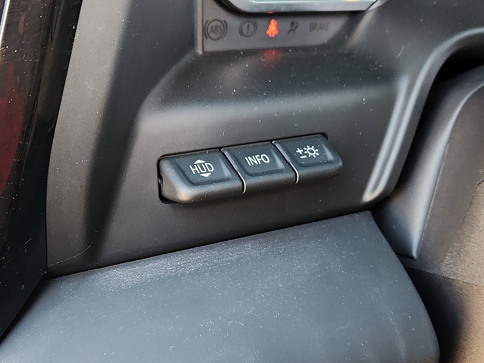 Used 2024 GMC Sierra 1500 AT4X image 15