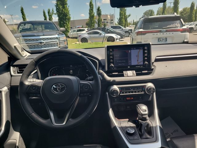 Used 2019 Toyota RAV4 Limited w/ Cold Weather Package AWD/4WD image 27