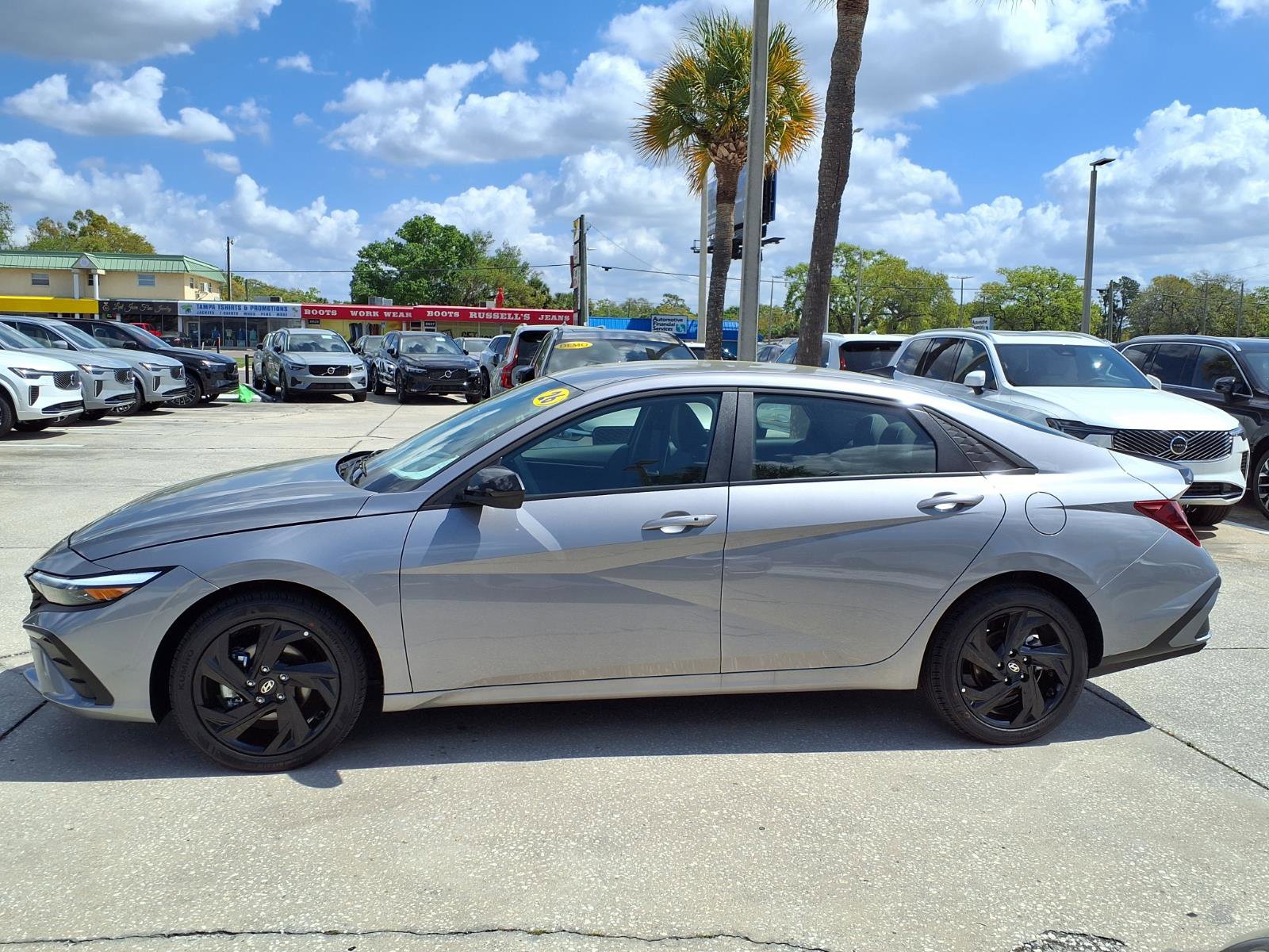 Used 2026 Hyundai Elantra Sport image 4