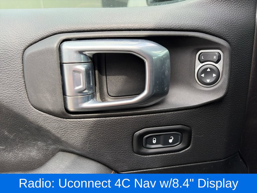 Used 2021 Jeep Wrangler Unlimited Sahara AWD/4WD image 17
