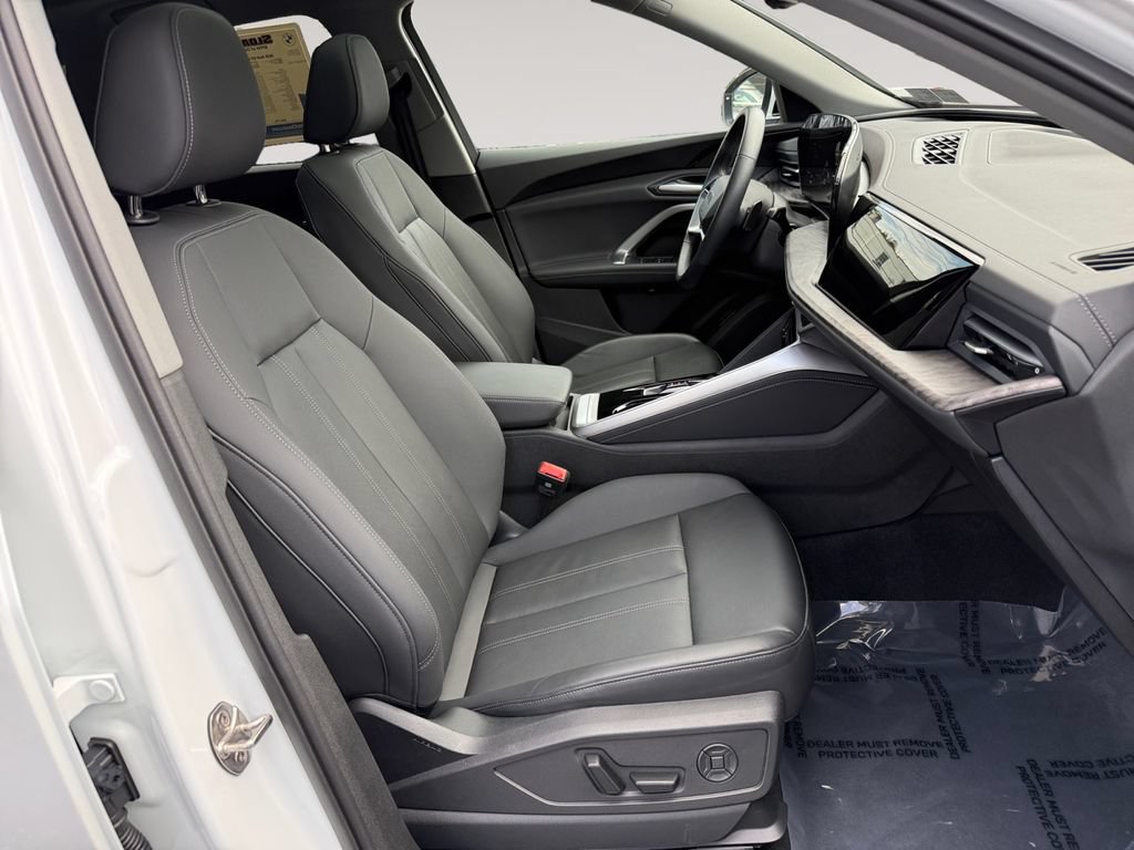 Used 2025 Audi Q5 Premium w/ Convenience Package AWD/4WD image 15