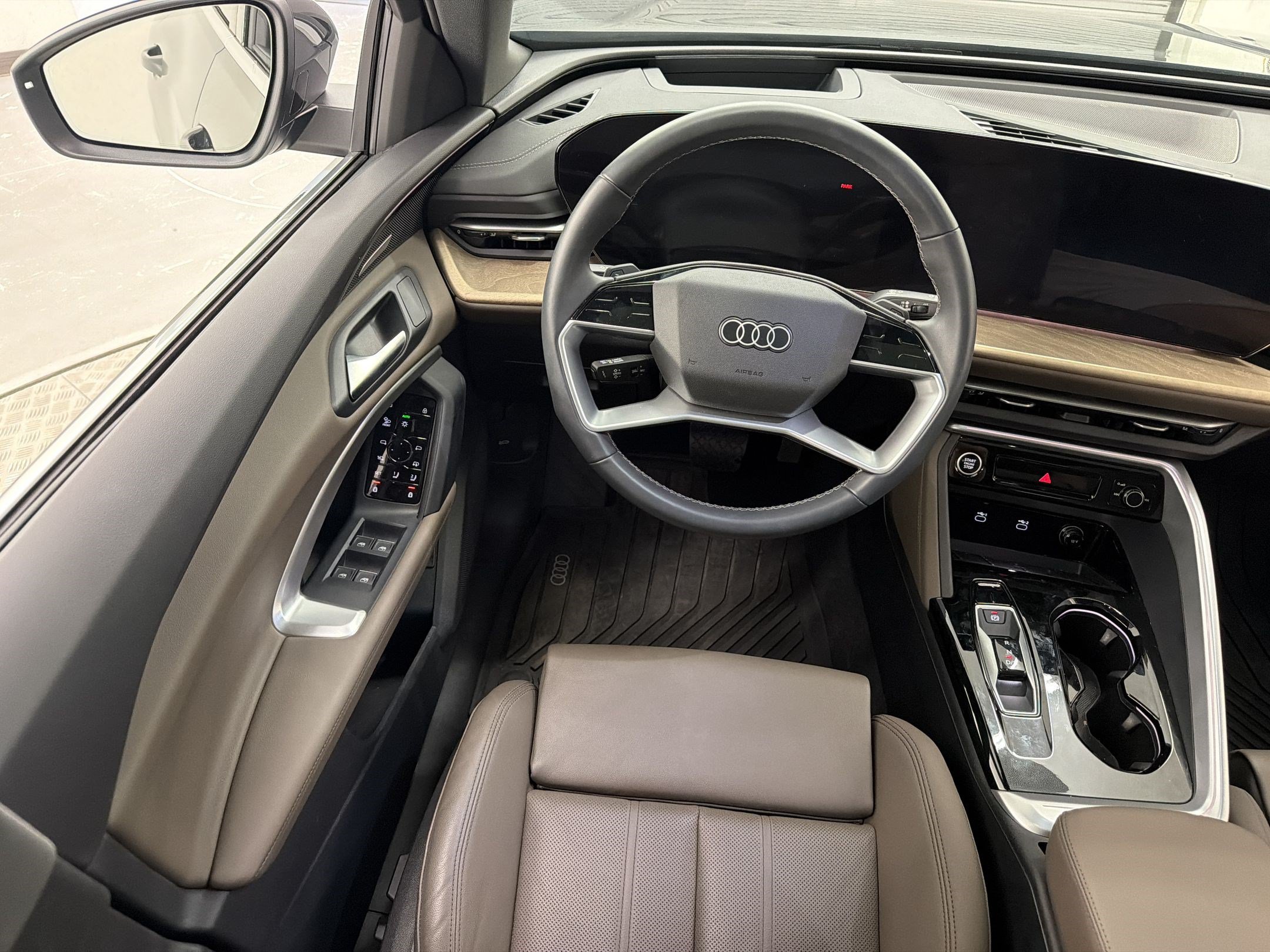 Used 2025 Audi Q5 Premium Plus w/ Premium Plus AWD/4WD image 29