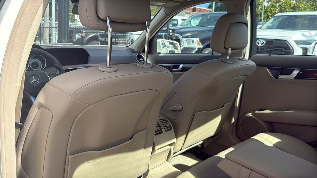 Used 2012 Mercedes-Benz C 250 Sedan image 25