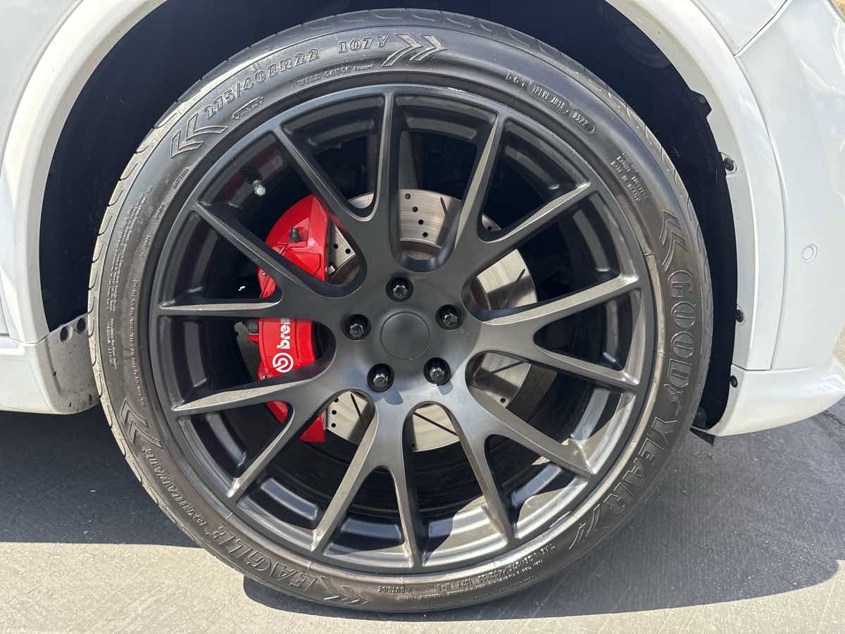 Used 2018 Dodge Durango SRT w/ Technology Group AWD/4WD image 10